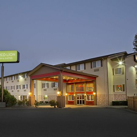 Red Lion Inn & Suites Kent - Seattle Area Exterior photo