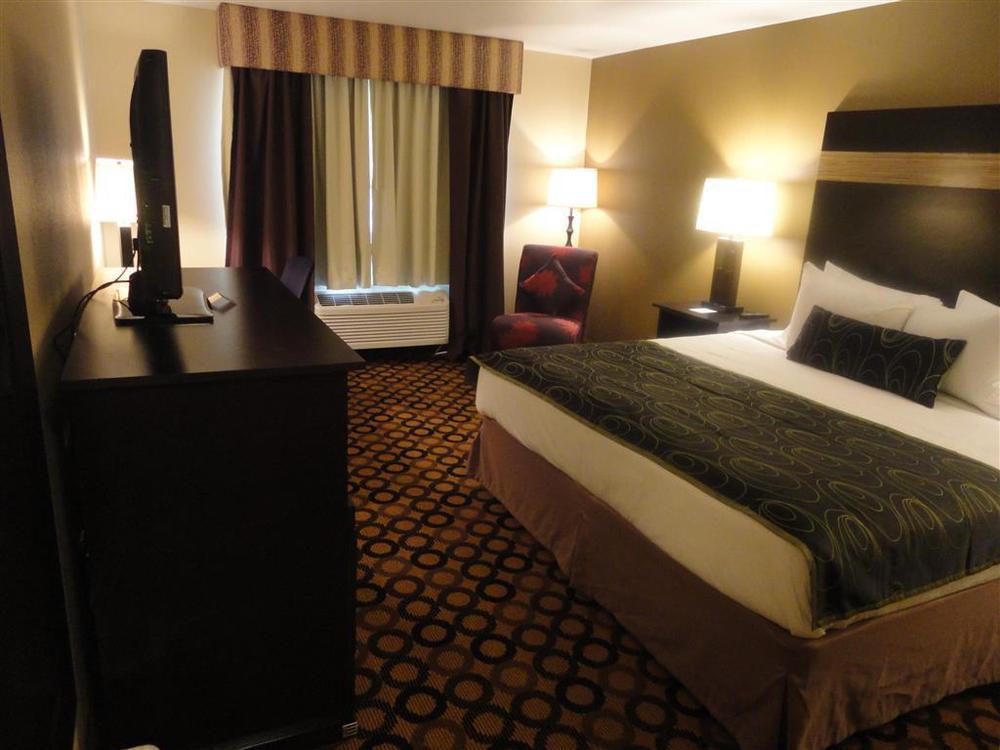 Red Lion Inn & Suites Kent - Seattle Area Room photo