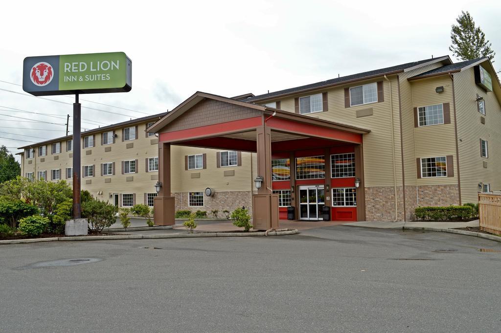 Red Lion Inn & Suites Kent - Seattle Area Exterior photo