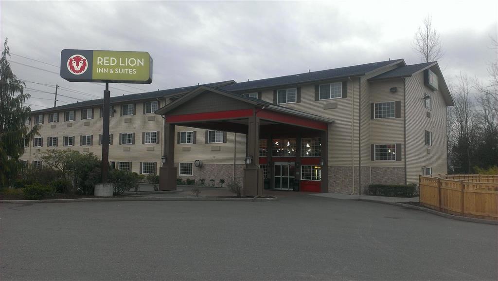 Red Lion Inn & Suites Kent - Seattle Area Exterior photo